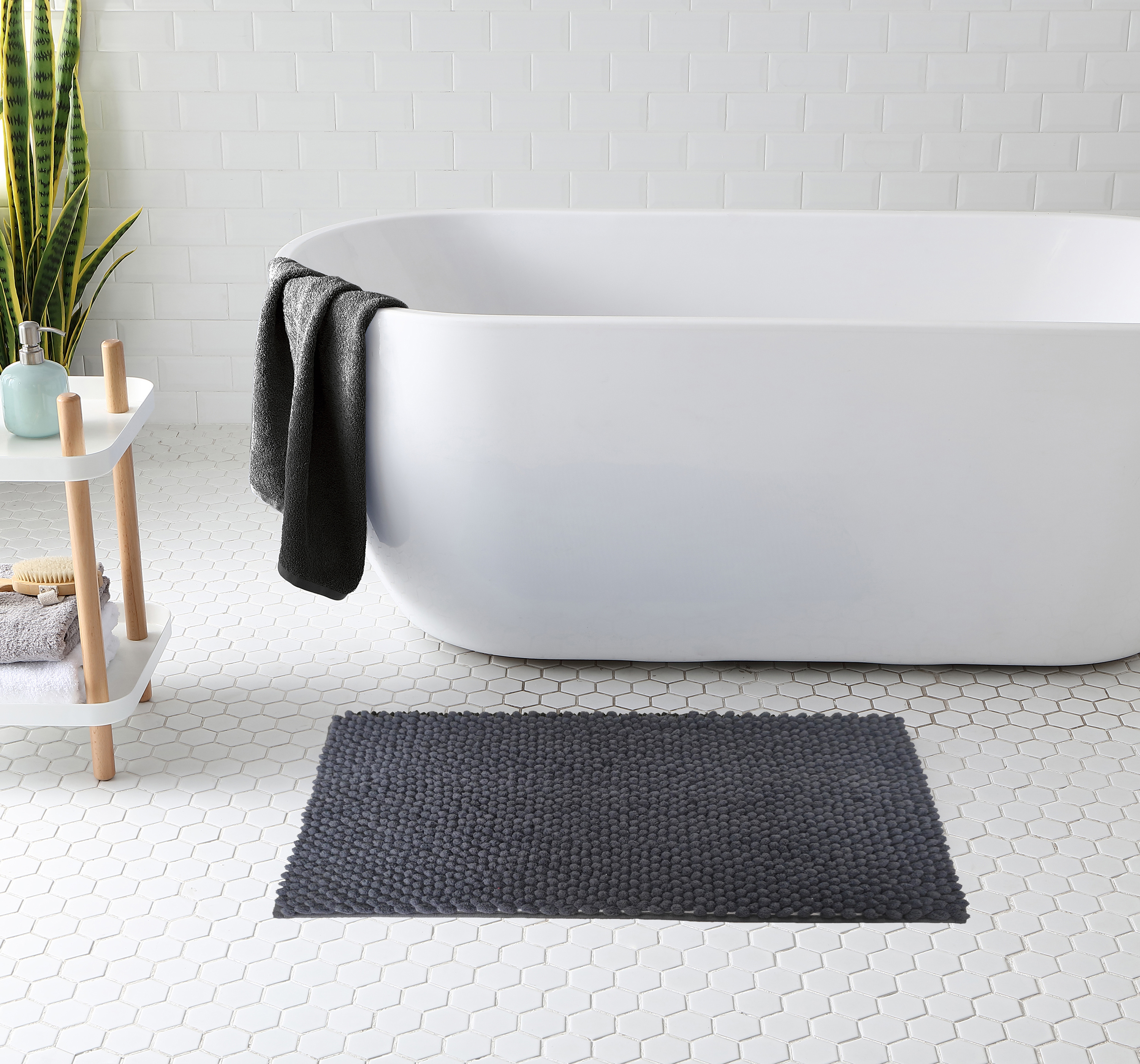 Chenille bath mat