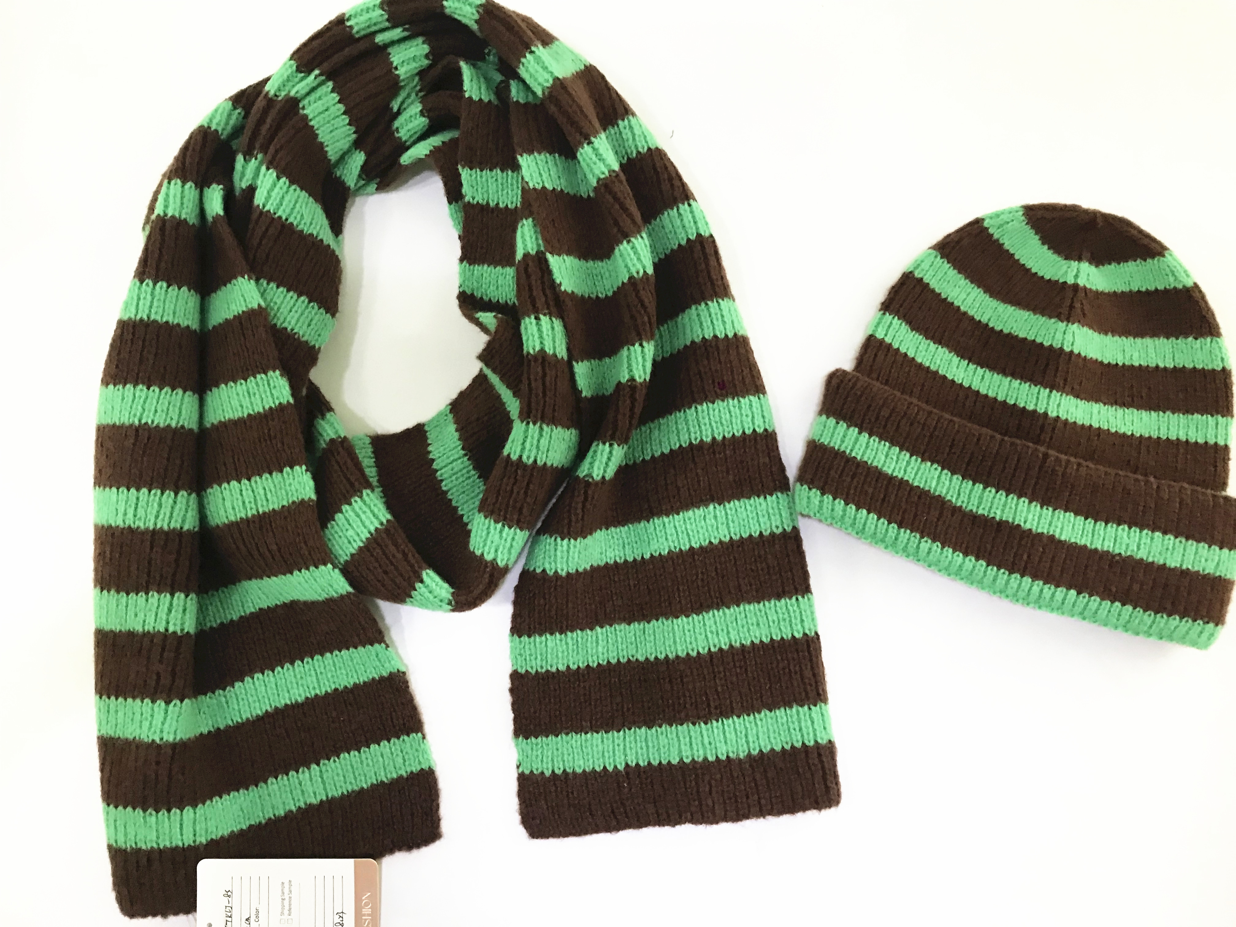 Knitted scarf