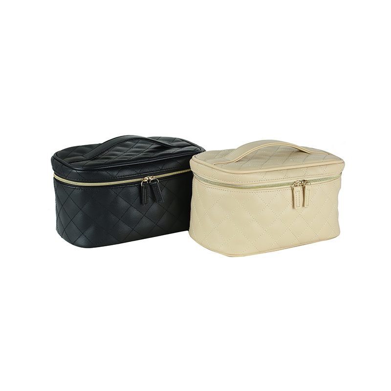 Cosmetic bag