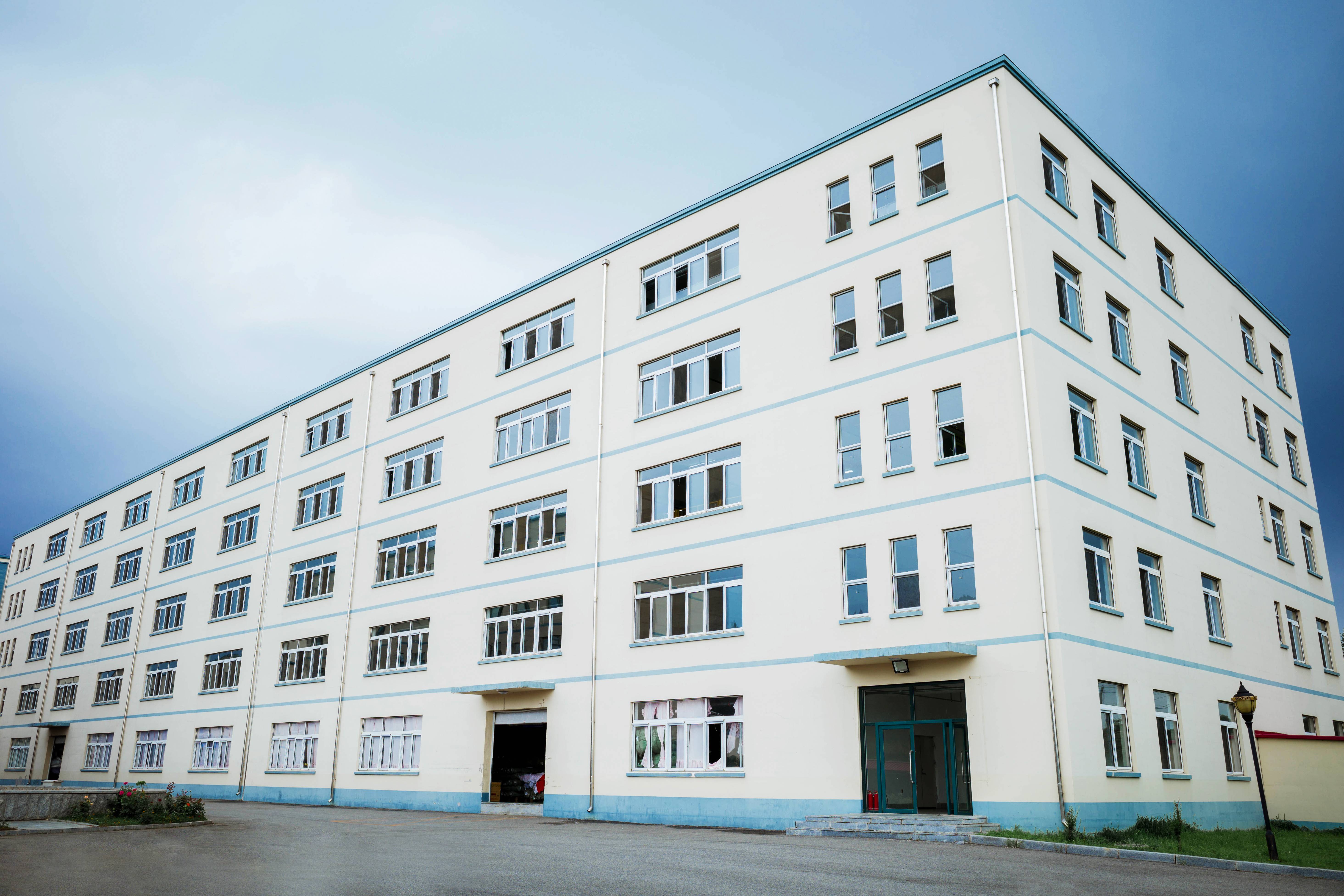 Dandong Languang Clothing Co., Ltd. – compresor de aire 2
