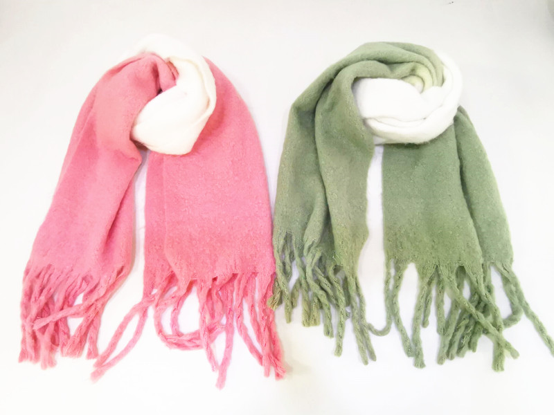 Ladies' Woven Scarf