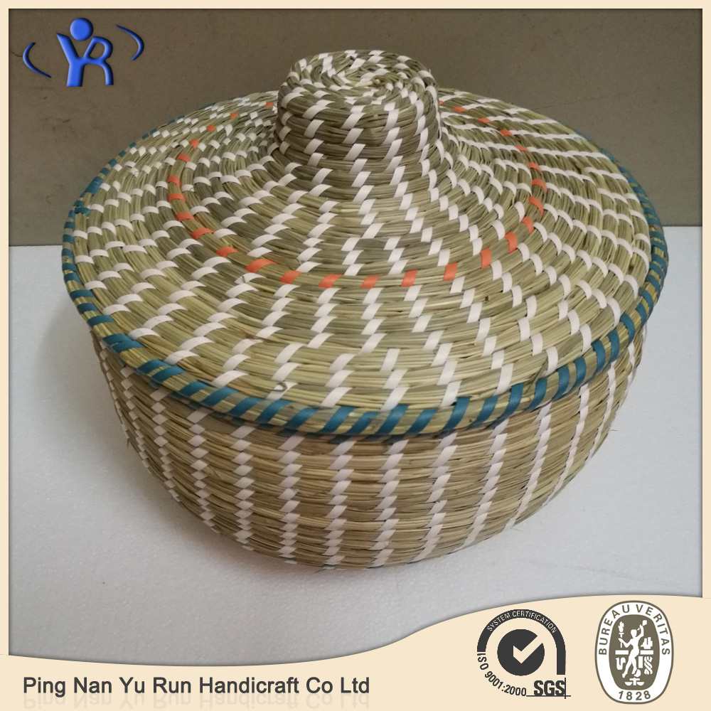 straw storage basket