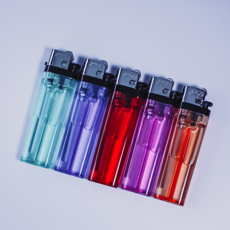 Cheap classic disposable flint plastic cigarette lighter, the quality meets the safety standard