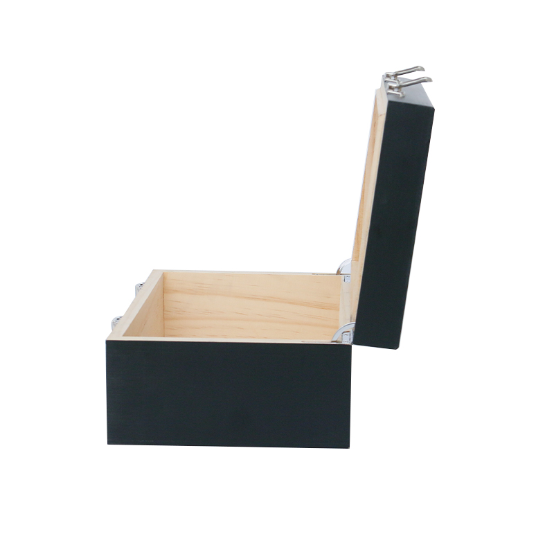 Wooden box