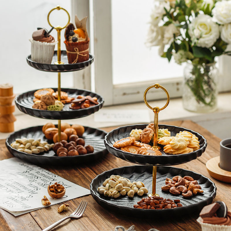 Cast-iron-look Cake rack