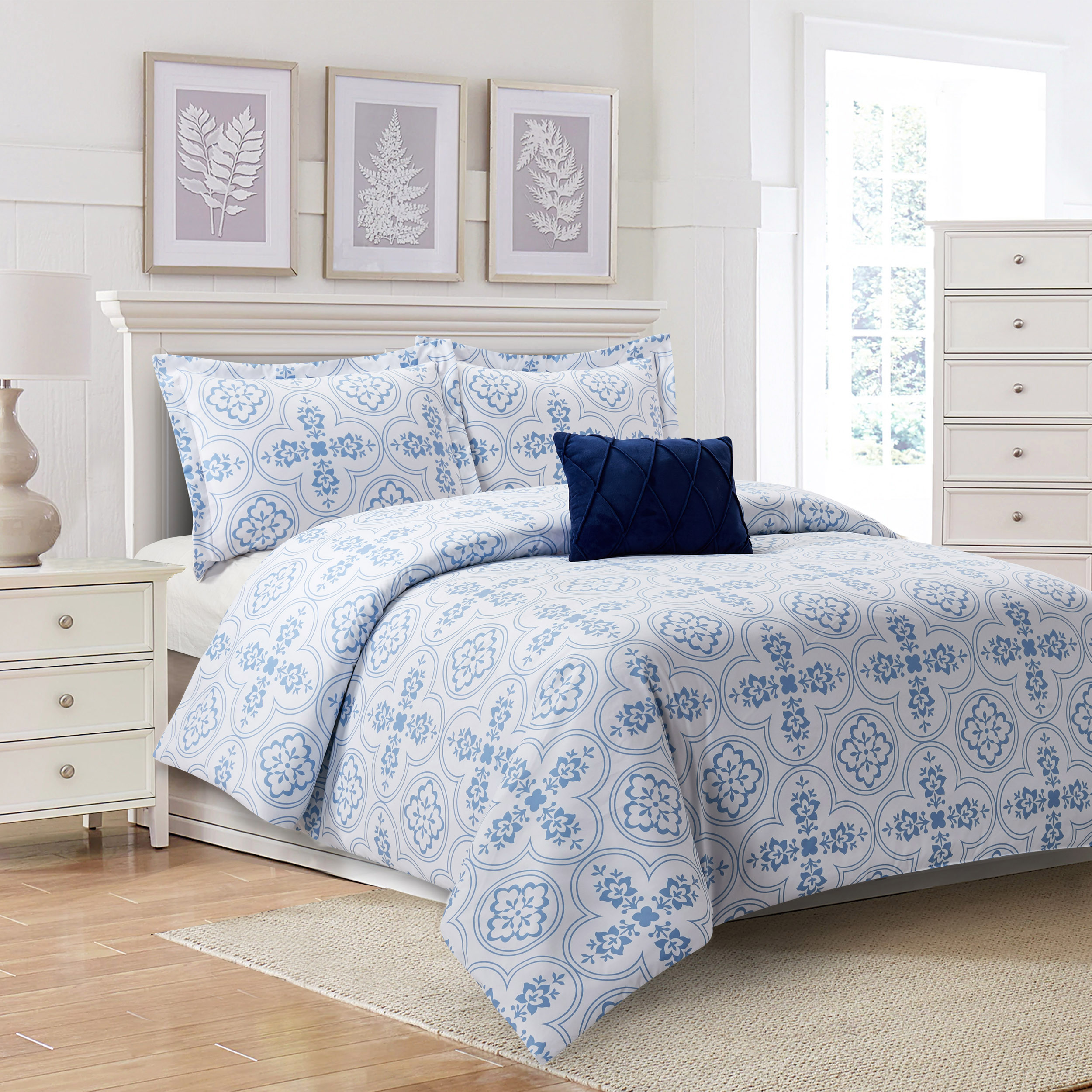 Comforter Set in blue
