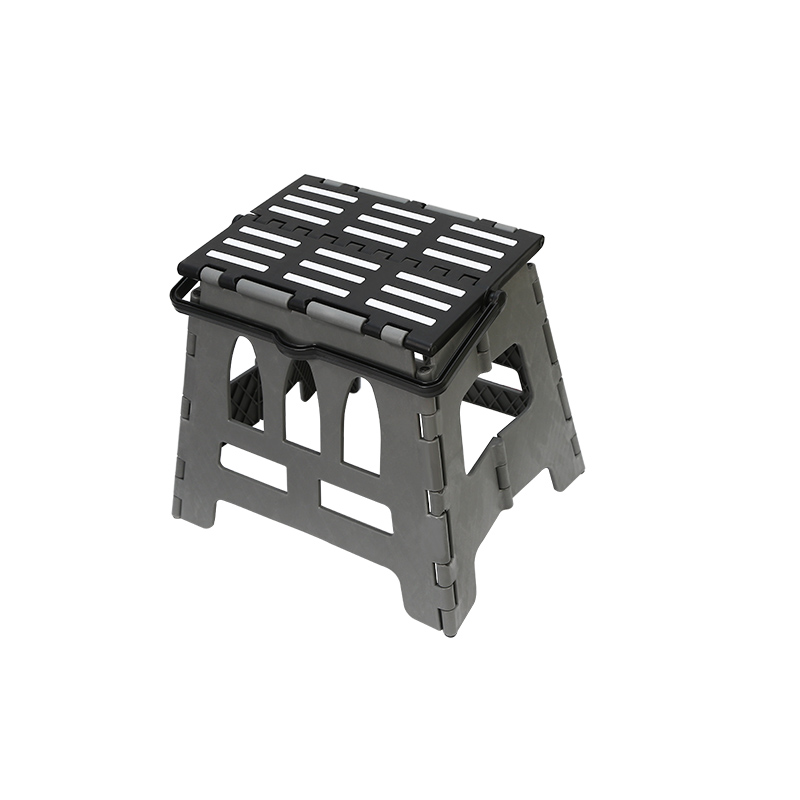 13“ anti-slip folding stool