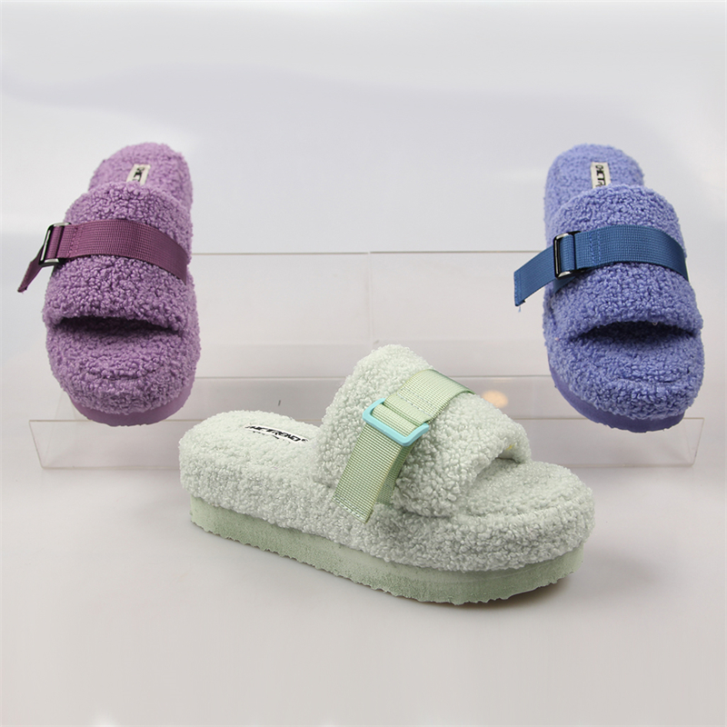 Ladies Fur Slipper