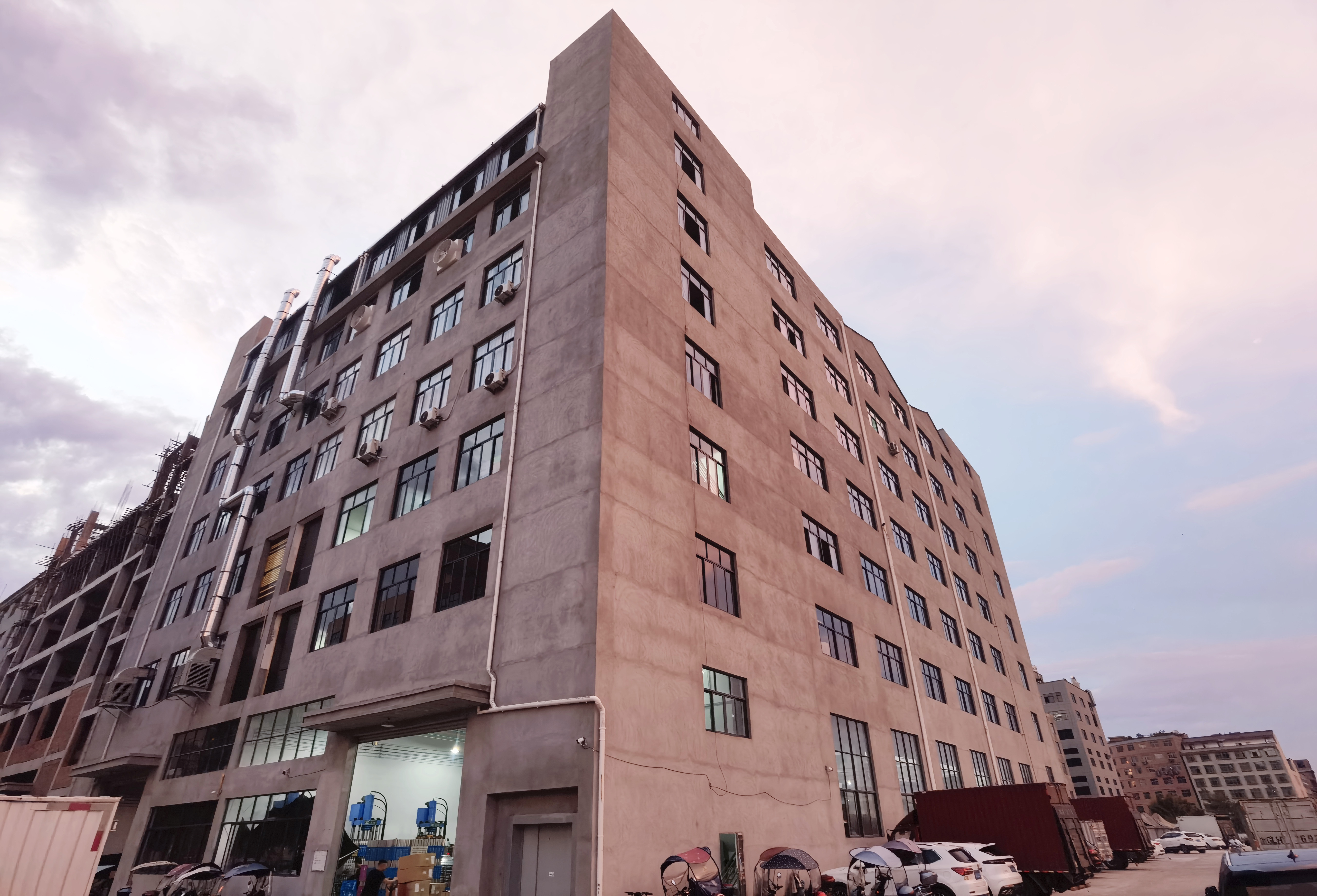 Shenzhen Wanhongxing Trading Co., Ltd. – thermoses and hot water bottles 2