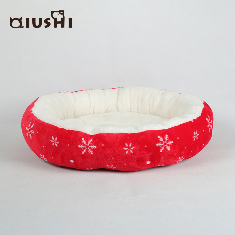 Christmas pet bed