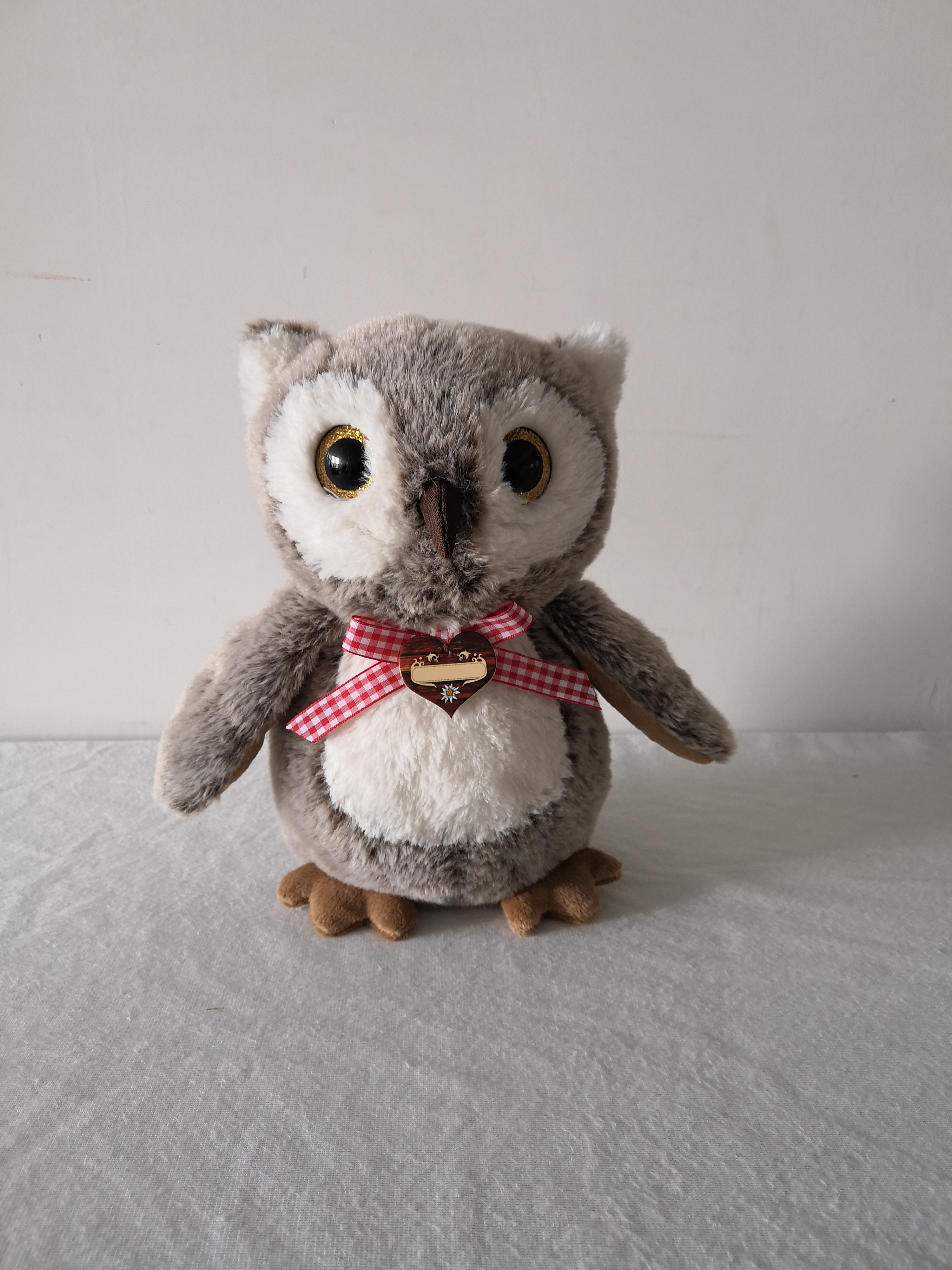Plush toy owl