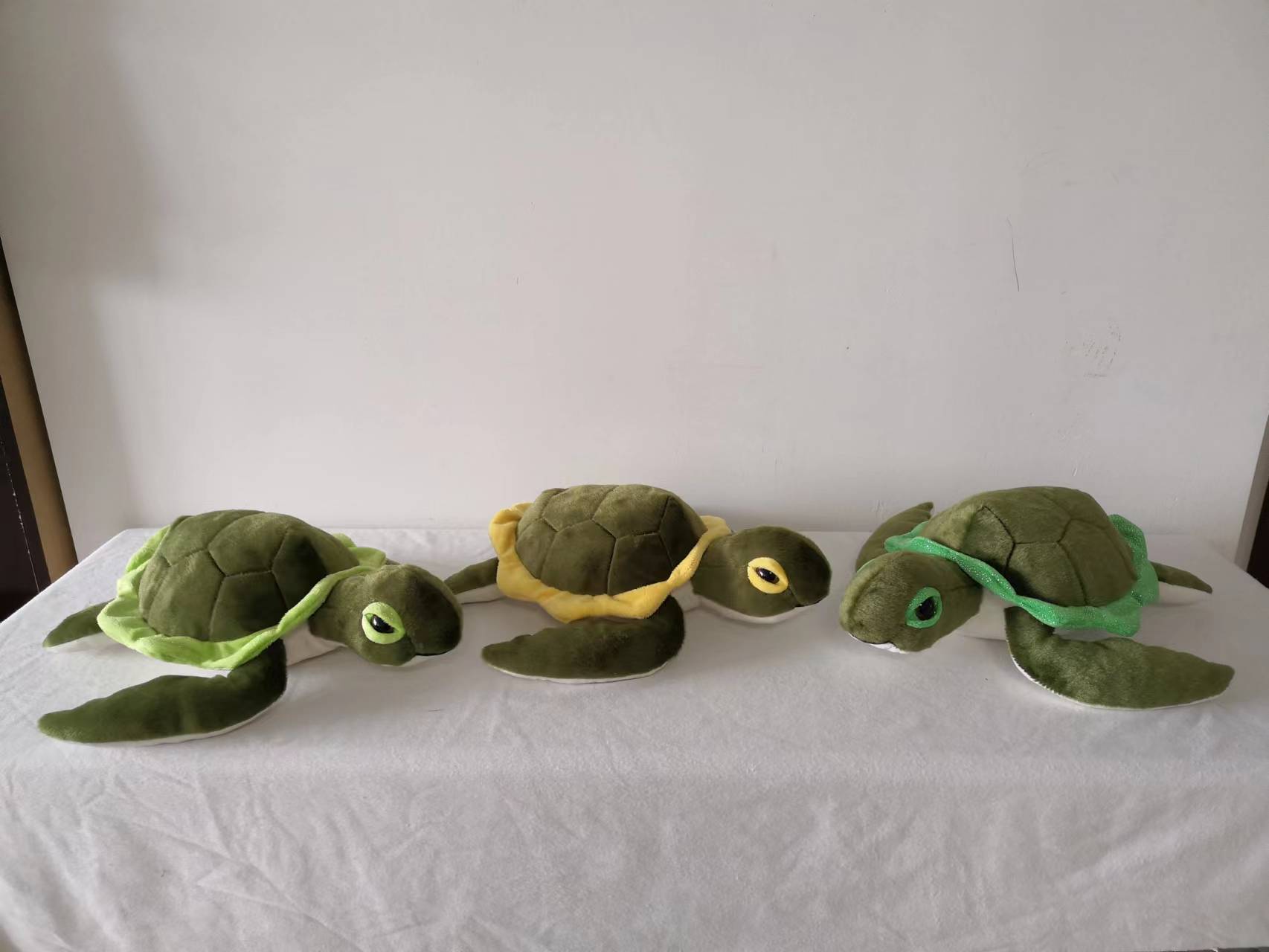 Plush toy turtle