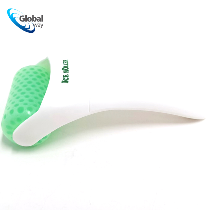 Face puffiness relief facial ice roller