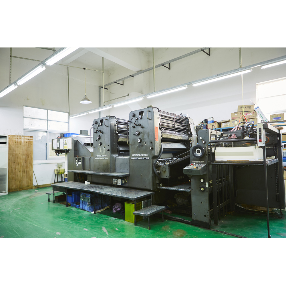 Dongguan Yiwei Stationery Co., Ltd. – portarretrato 3