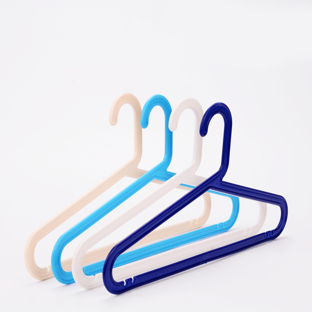 Household space saving thin plastic hanger for supermarket