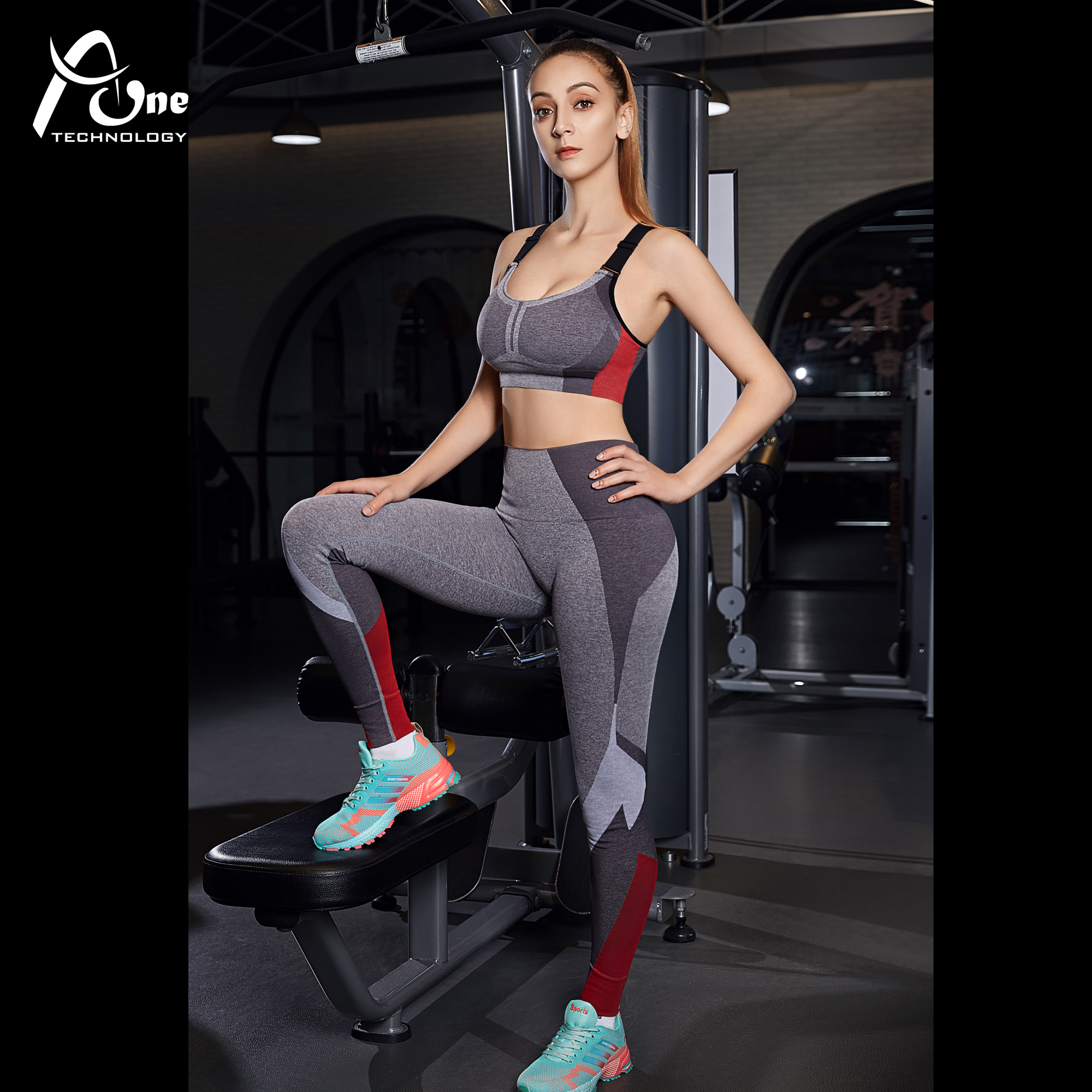 Lady Sports bra and tights