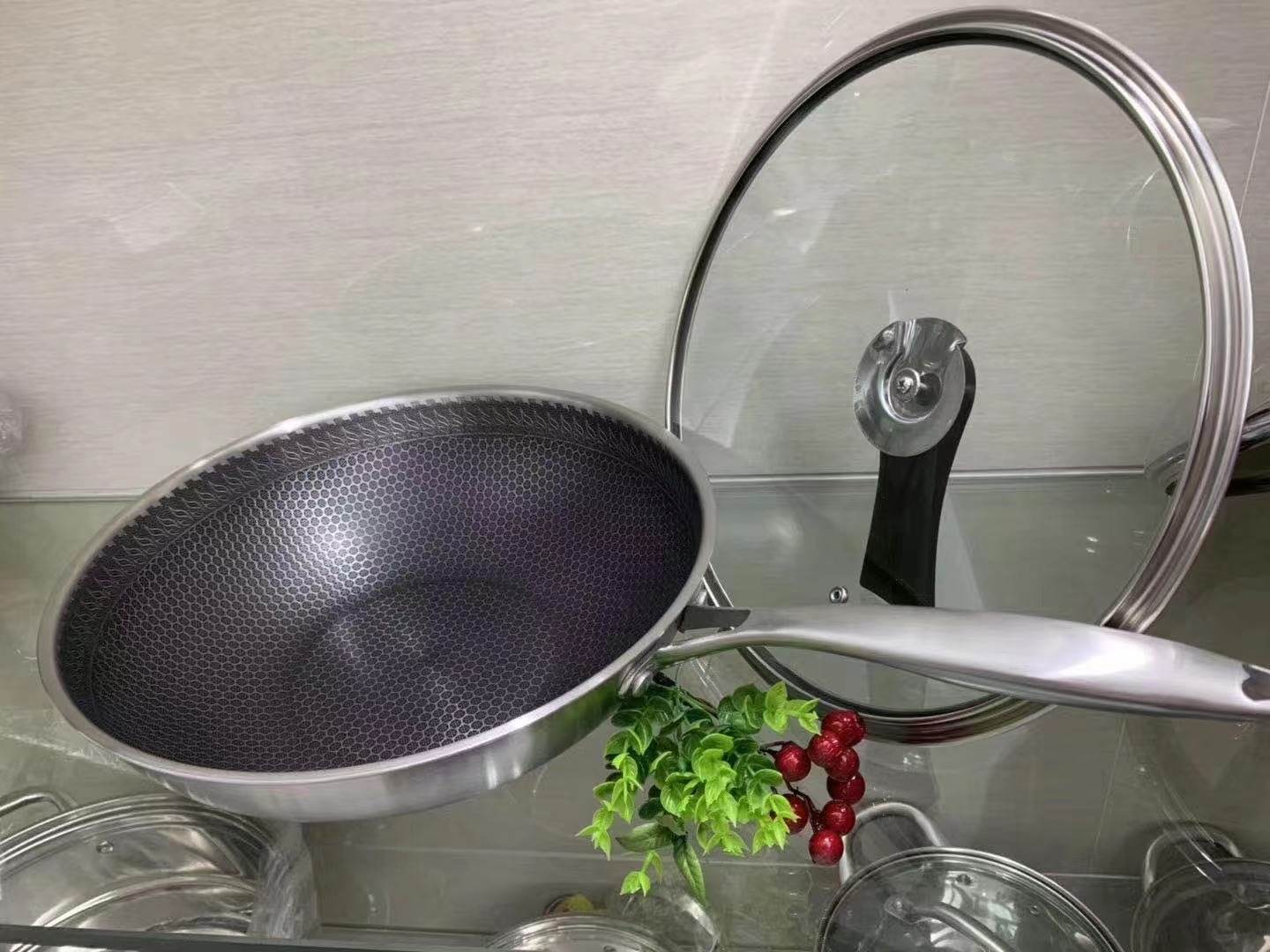 Shenzhen Huilongxin Gift Co., Ltd. – other iron products 3