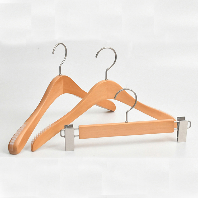Luxury custom logo suit hanger clothing wooden suit jacket hanger in china