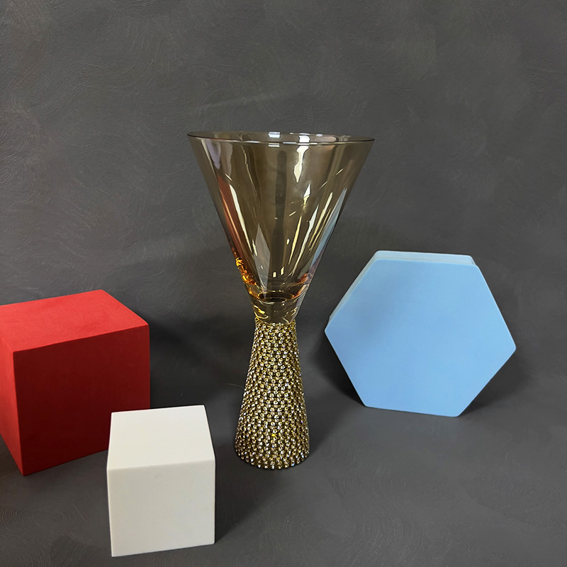 New products hand made crystal amber colored cocktail glass with thick glitter bottom