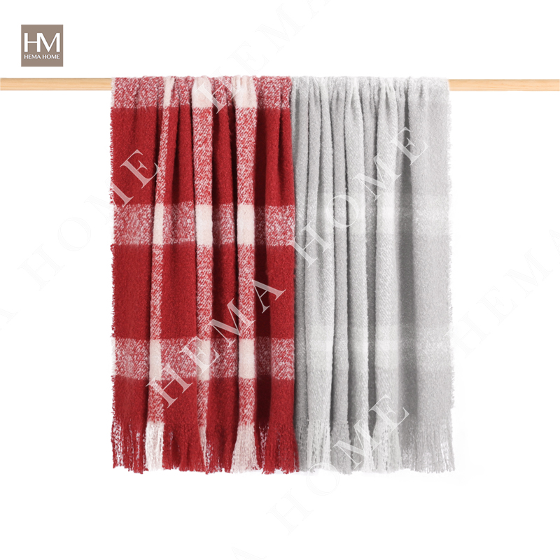 Woven Checked Pattern Polyester Blanket with Fringes