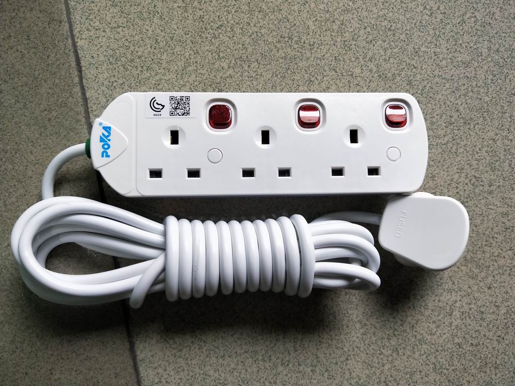 GCC certified UK type extension socket