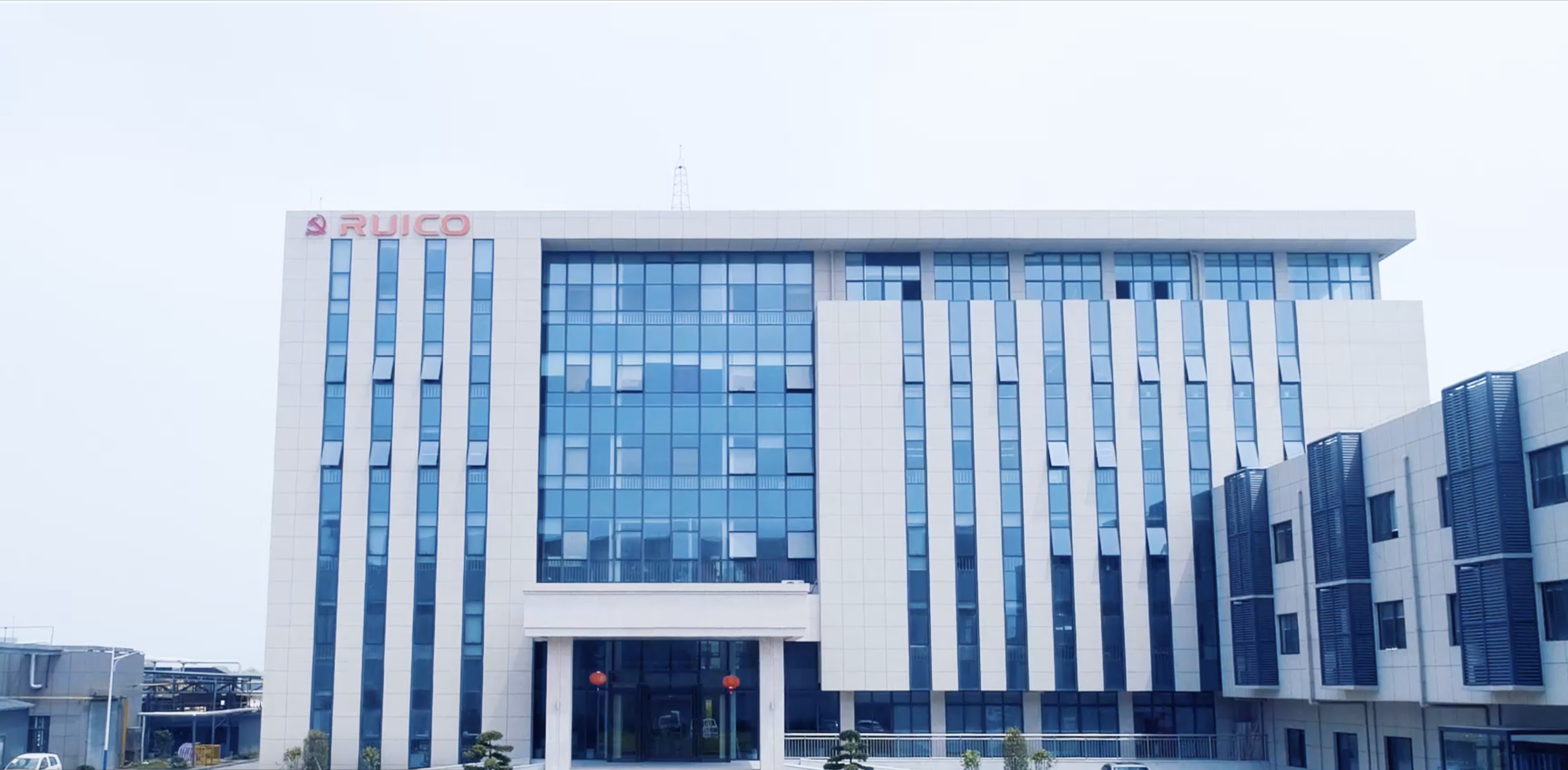 Zhejiang Ruigao New Material Co., Ltd. – tornillo de acero 1
