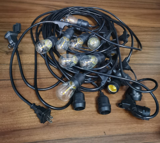 High voltage two core lamp string