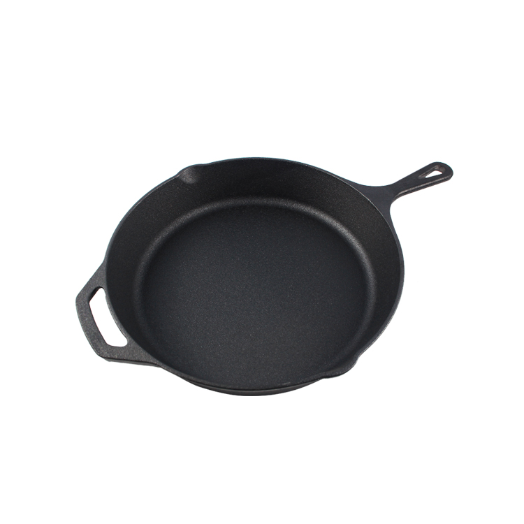Cast iron frying pan