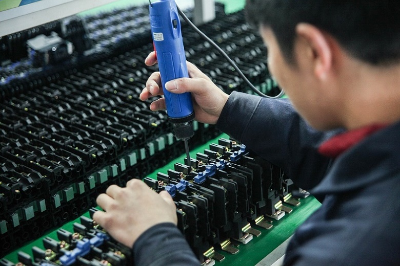 Yueqing Gelin Import and Export Co., Ltd. – surge protector 3