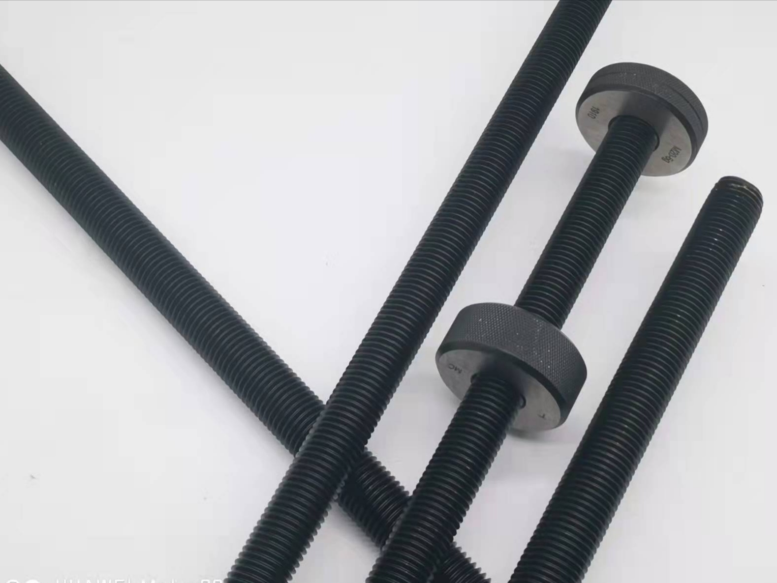 Thread rod