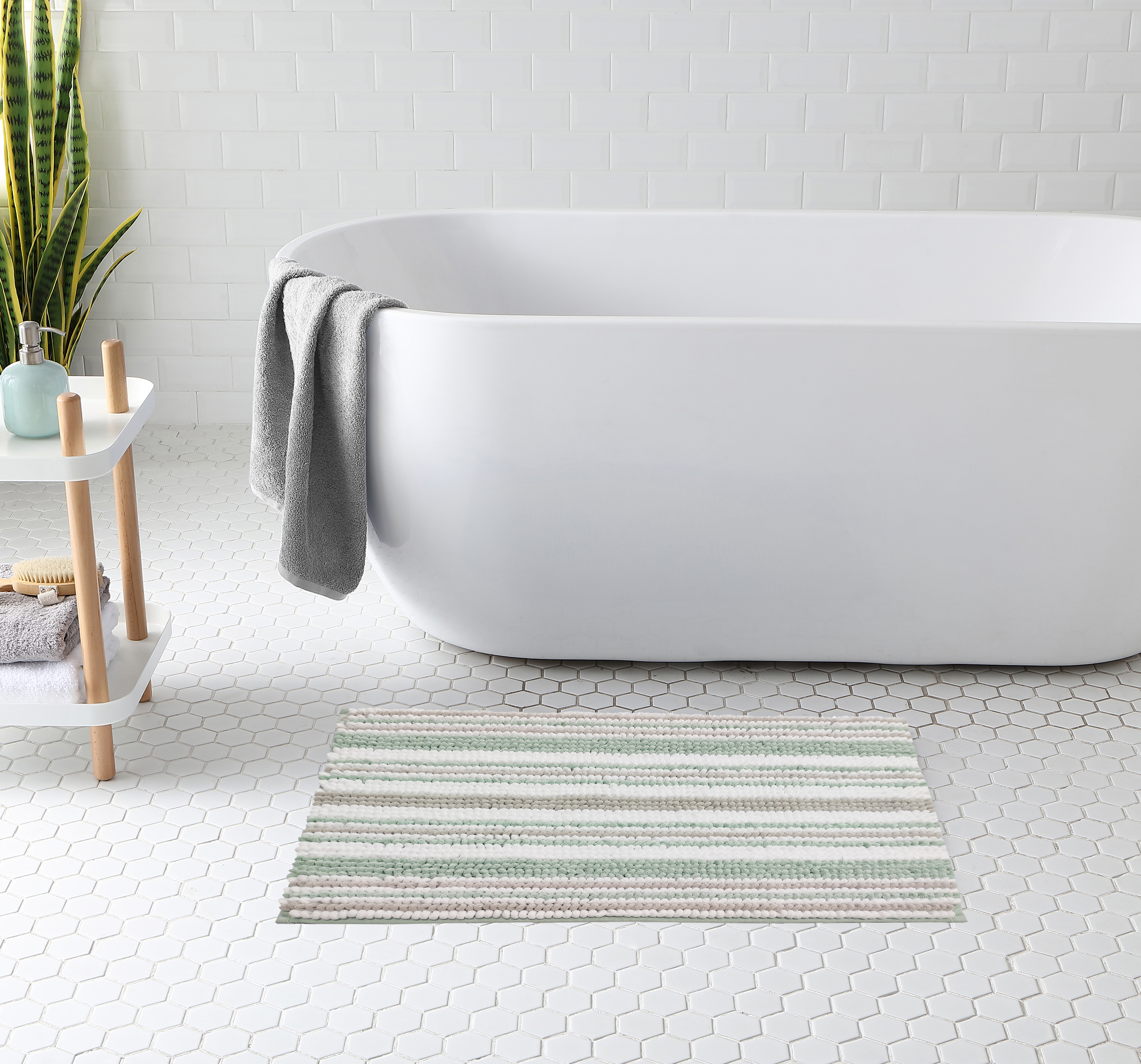 Chenille bath mat