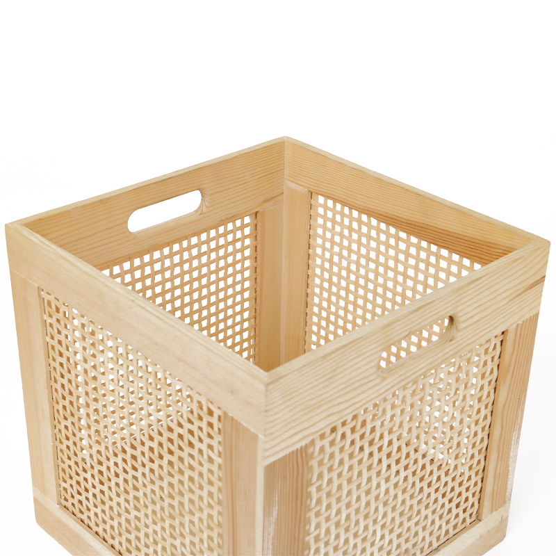 Wooden box