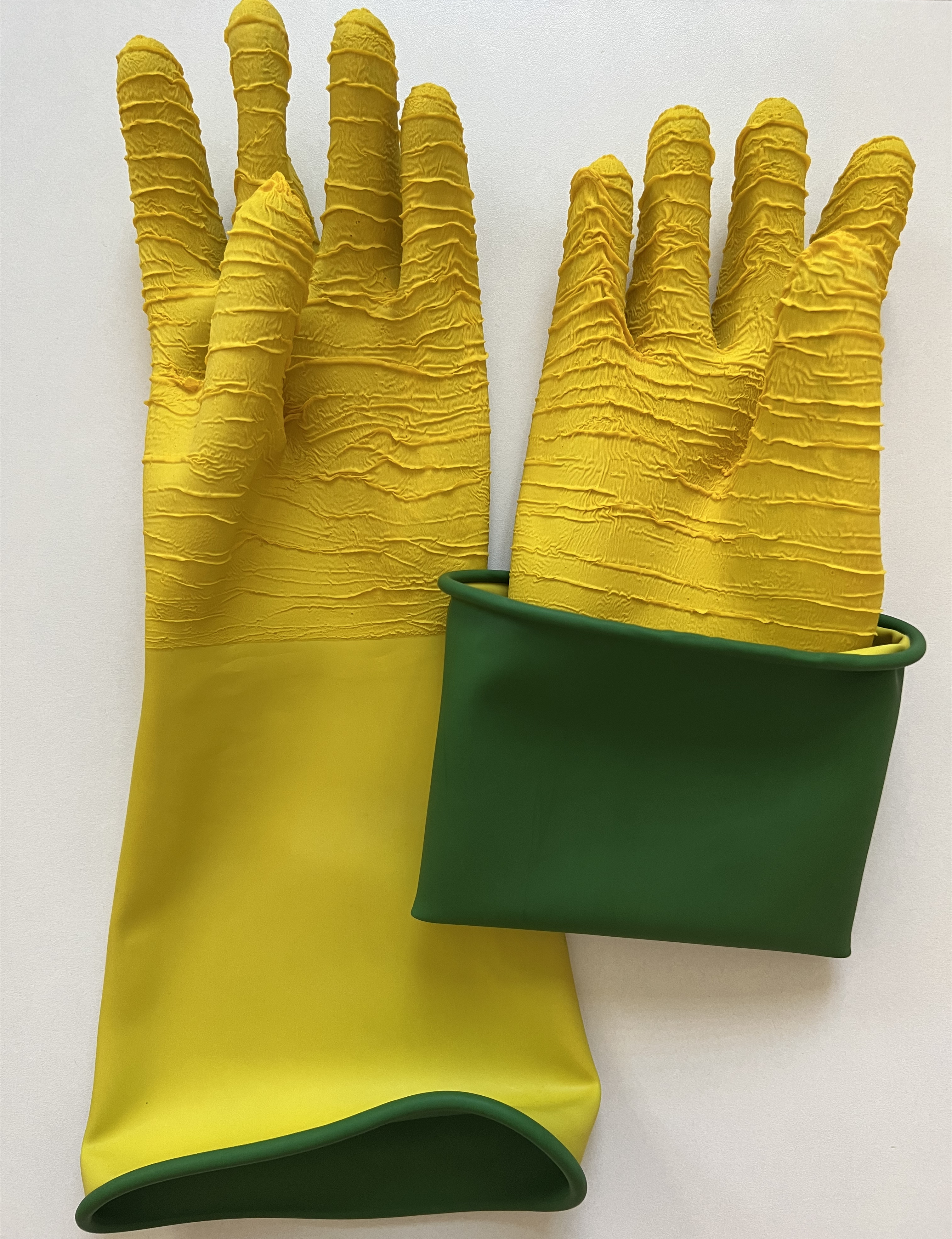 16" 40cm Crinkle Palm Chemical Resistance Heavy Duty Industrial Rubber Gloves Yellow in Green design