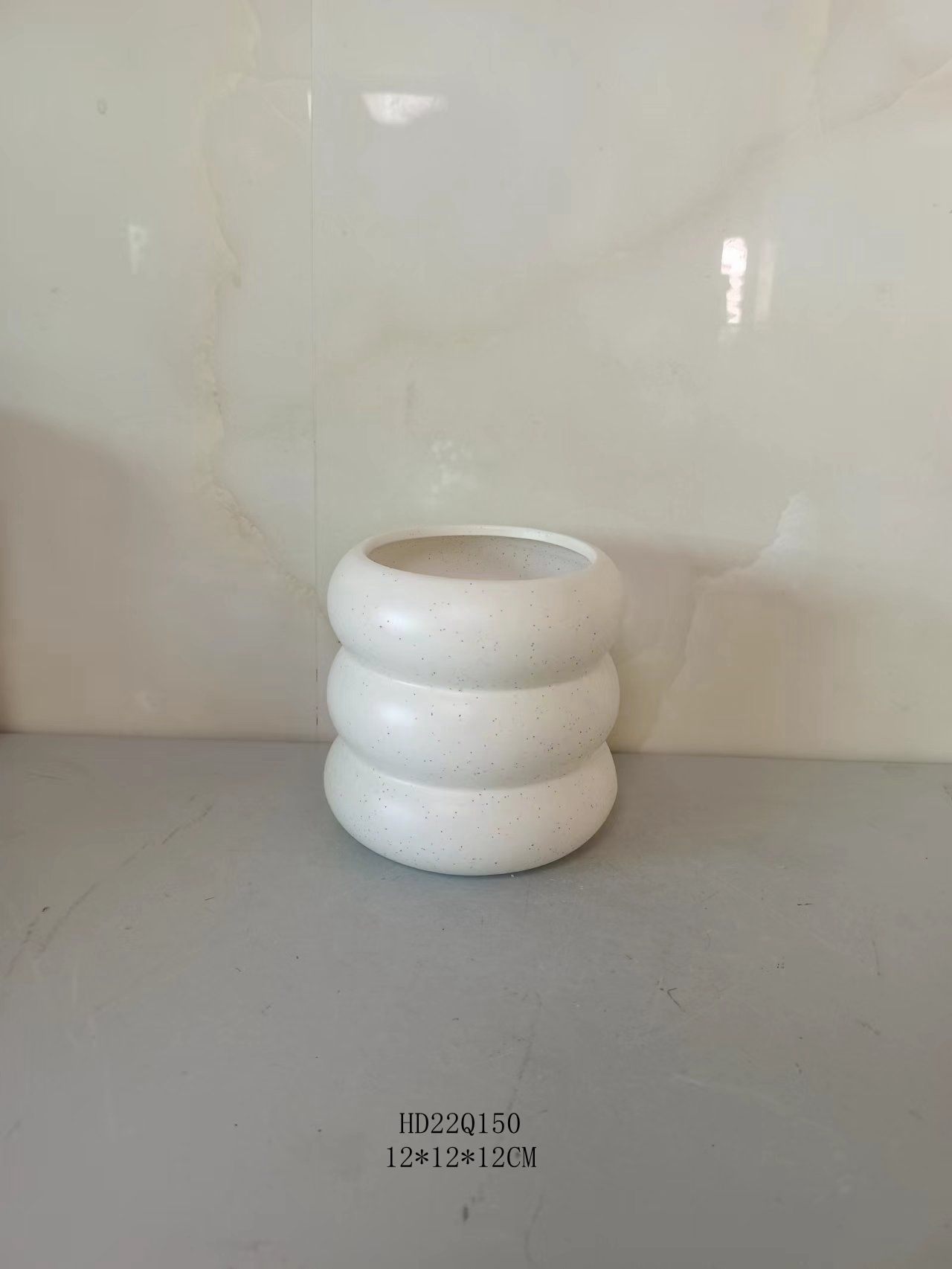 modern shape matte white ceramic vase