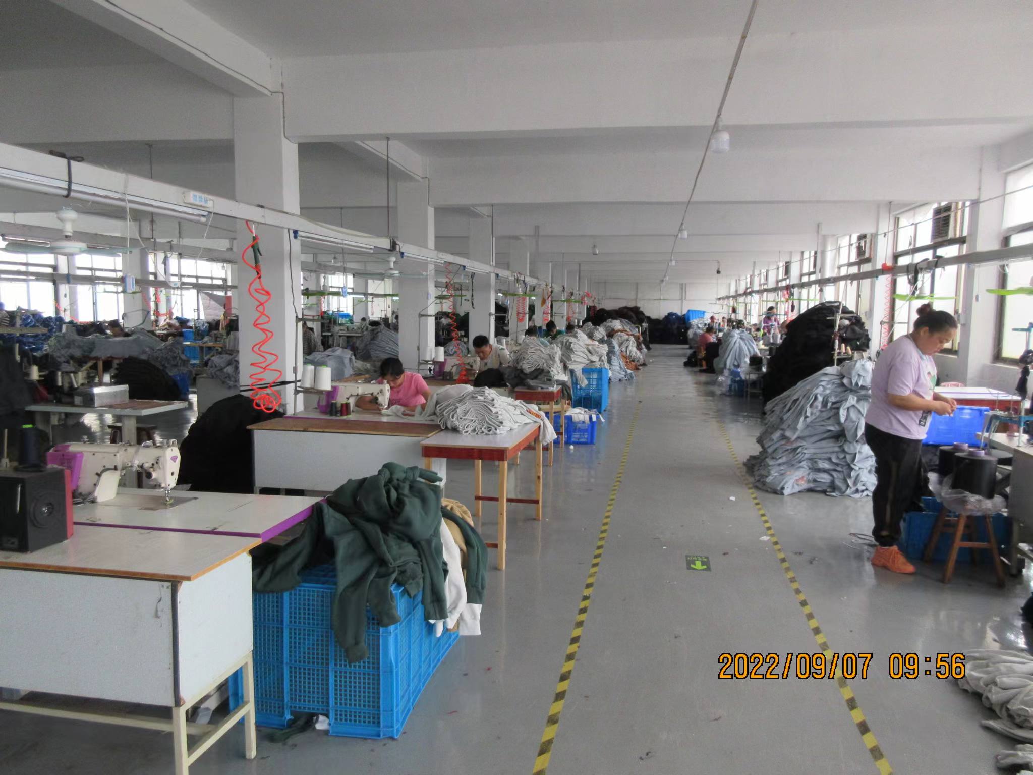 Pujiang Gelanlı Clothing Co., Ltd. – pants 2
