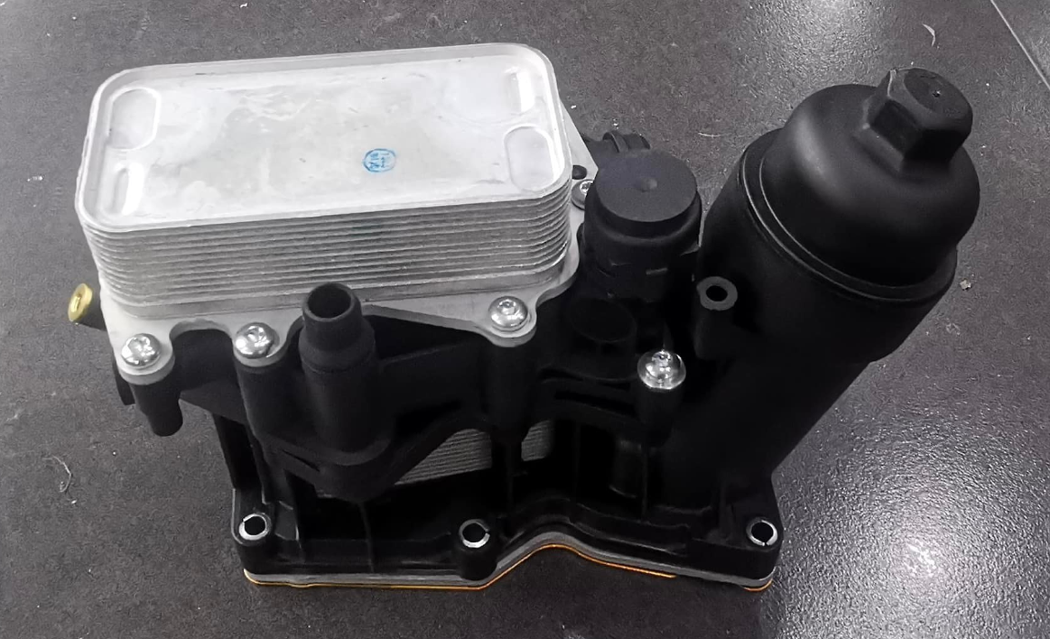NITOYO BMW X5 30D Xdrive 3.0 24V oil Cooler 7800408