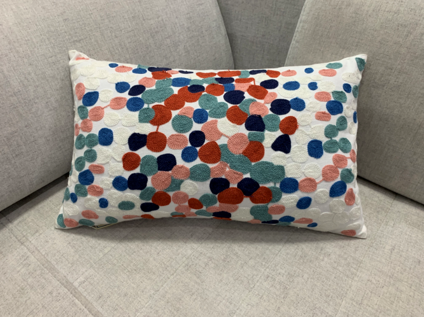 Embroidery Cushion, 刺繍クッション