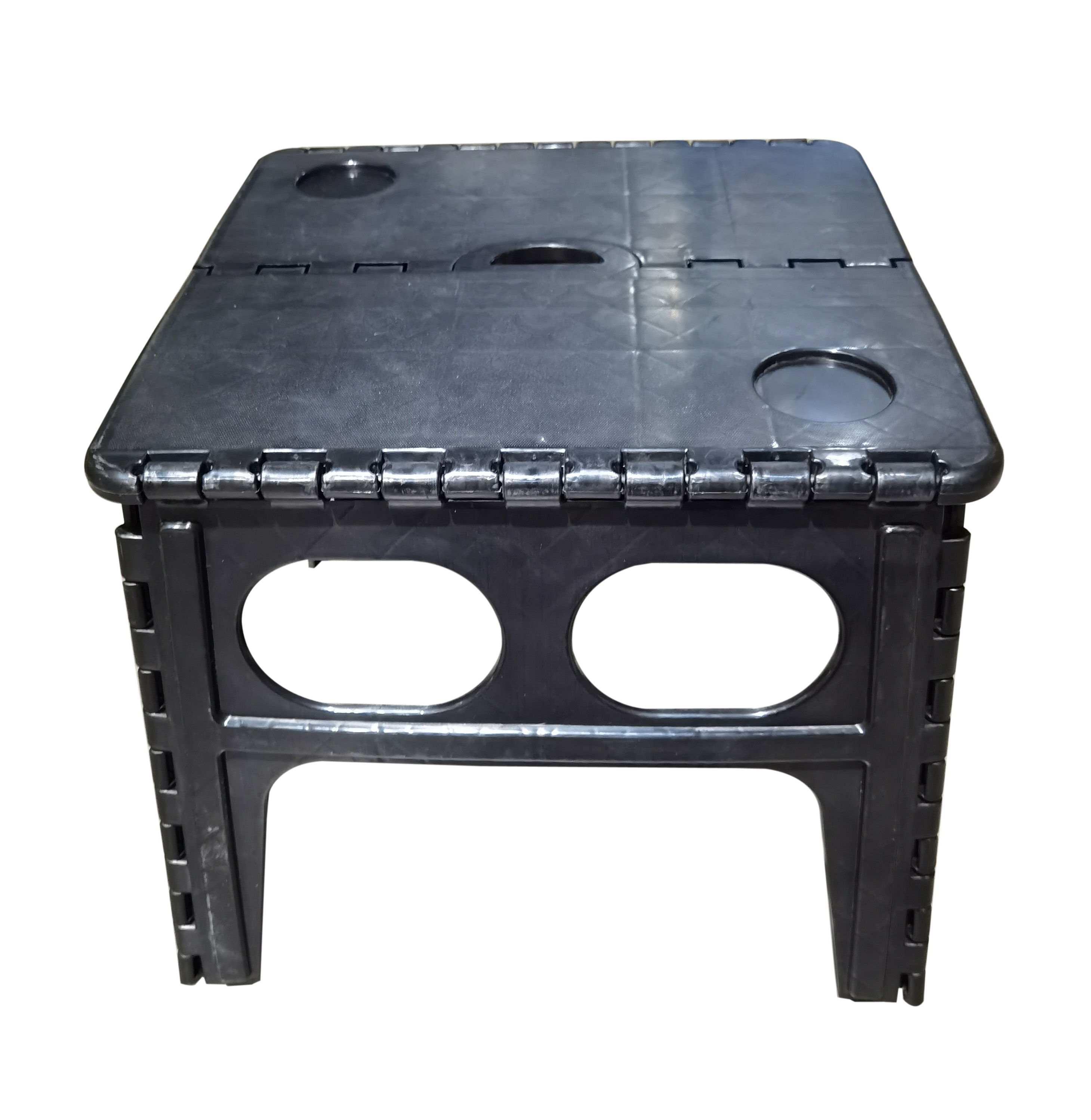 Folding table