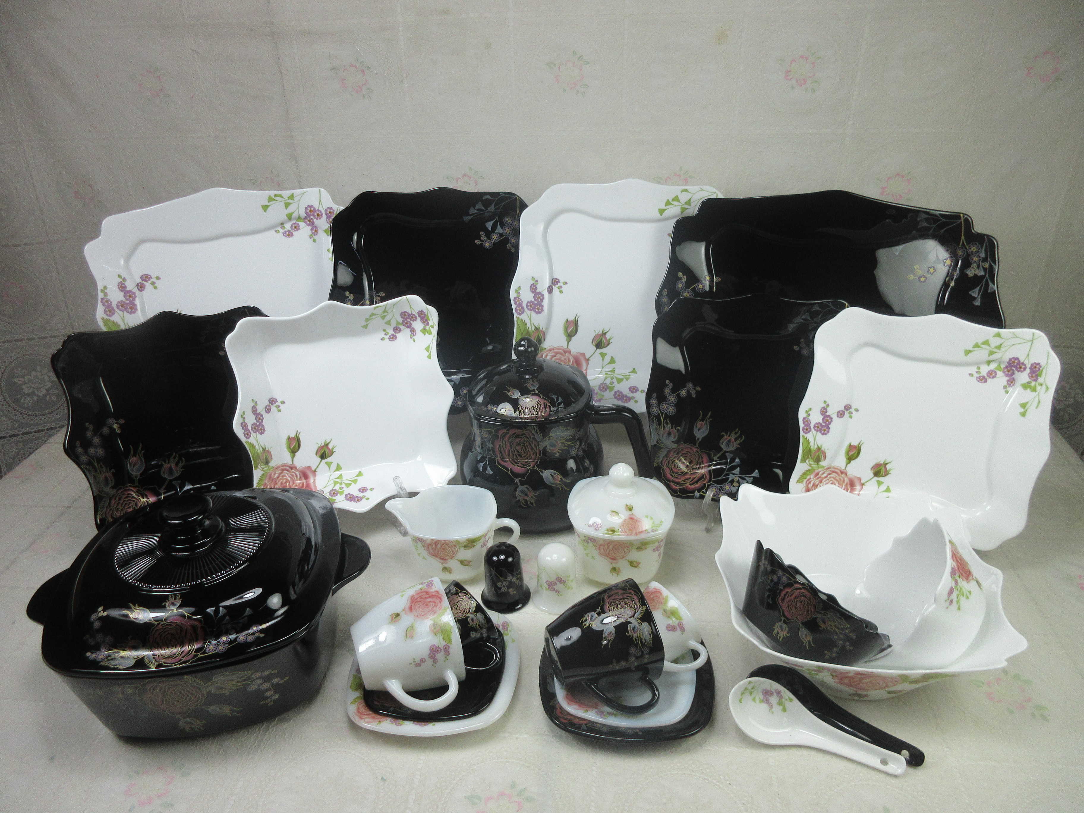 Dinner Set, Black And White Mixed In Each Set