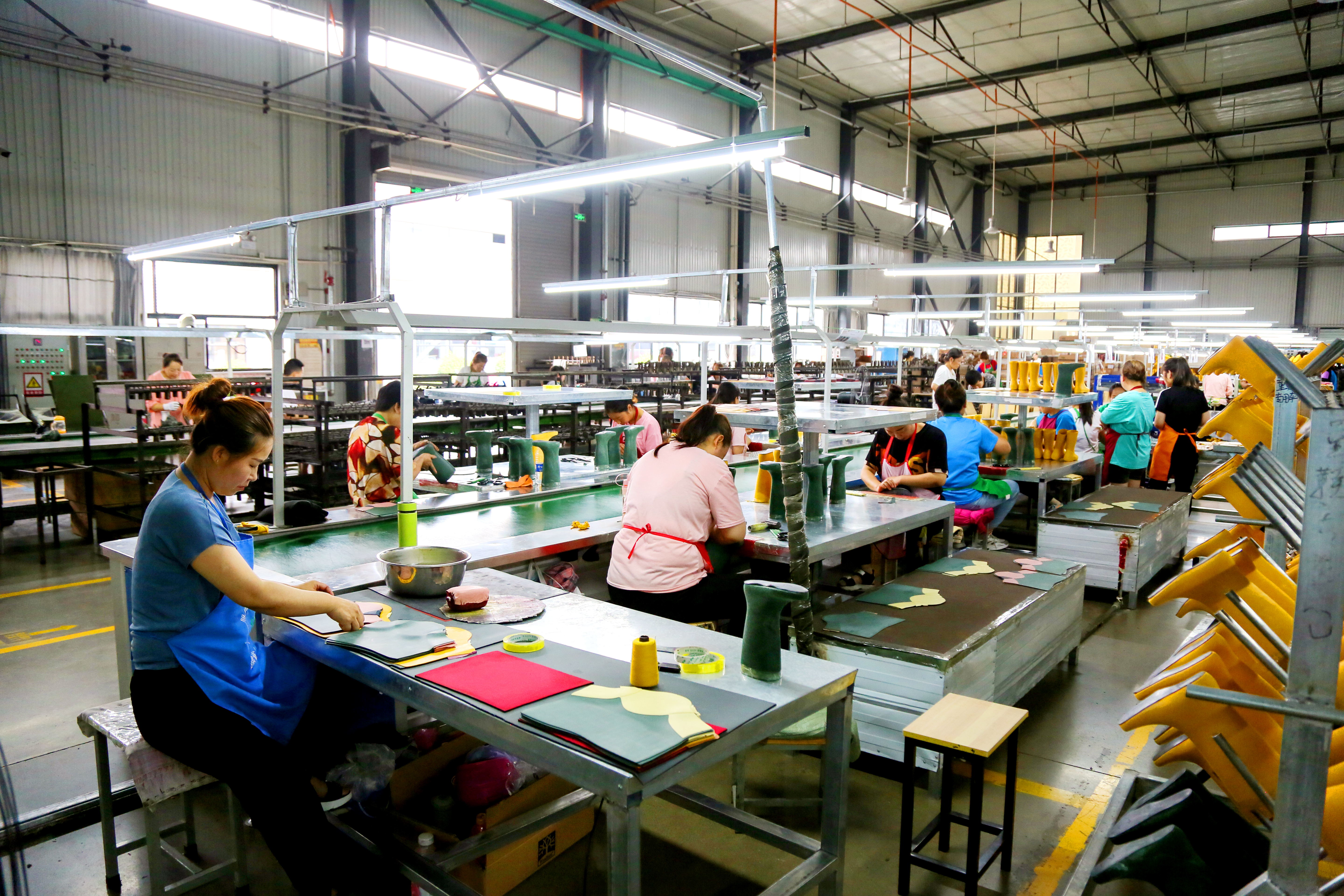 Tianshui Hengyuan Footwear Co., Ltd. – tela vaquera 3