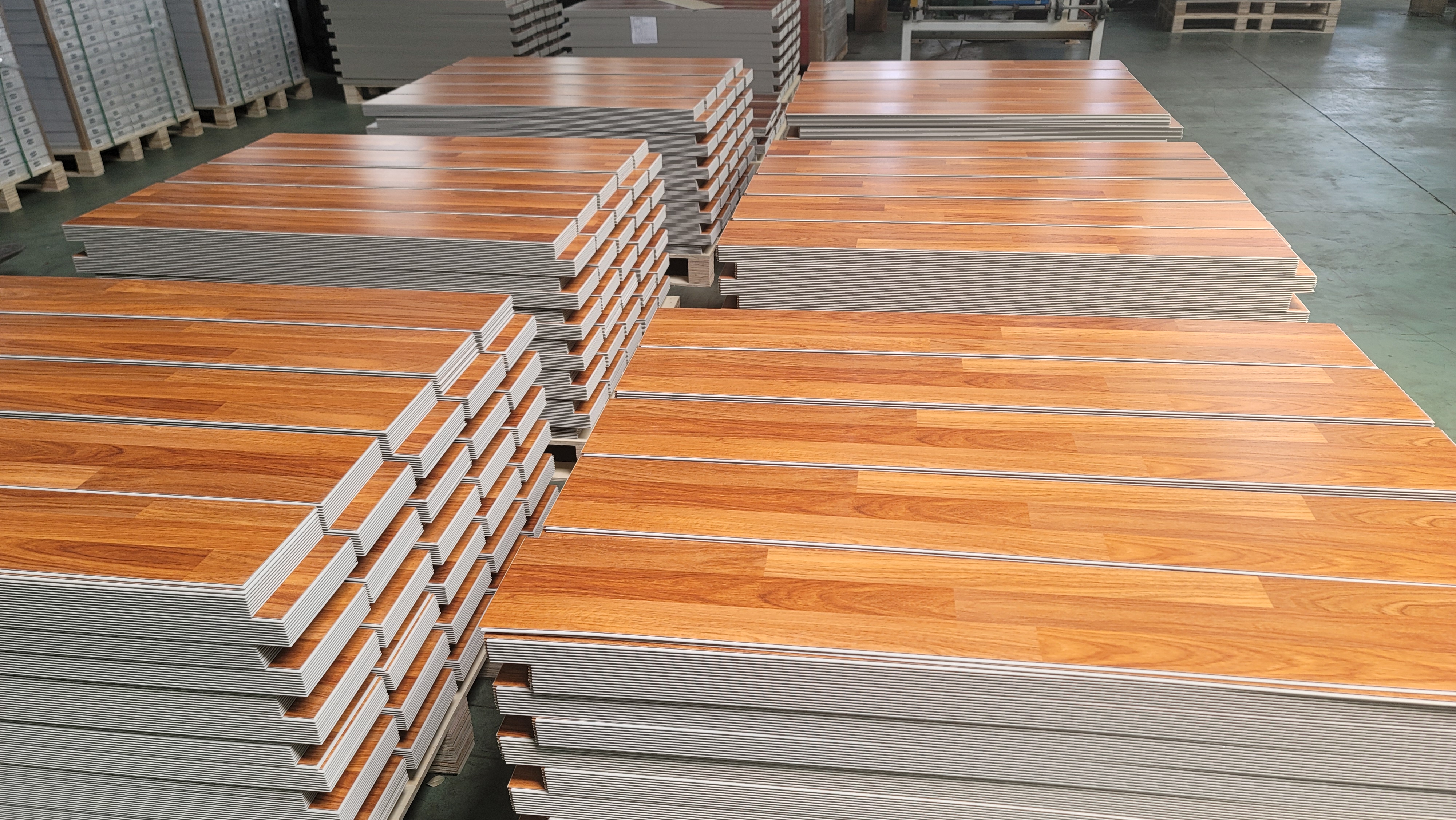 4mm 180*1220mm PVC Flooring Vinyl Floor Piso SPC Click Waterproof Plastic SPC Flooring