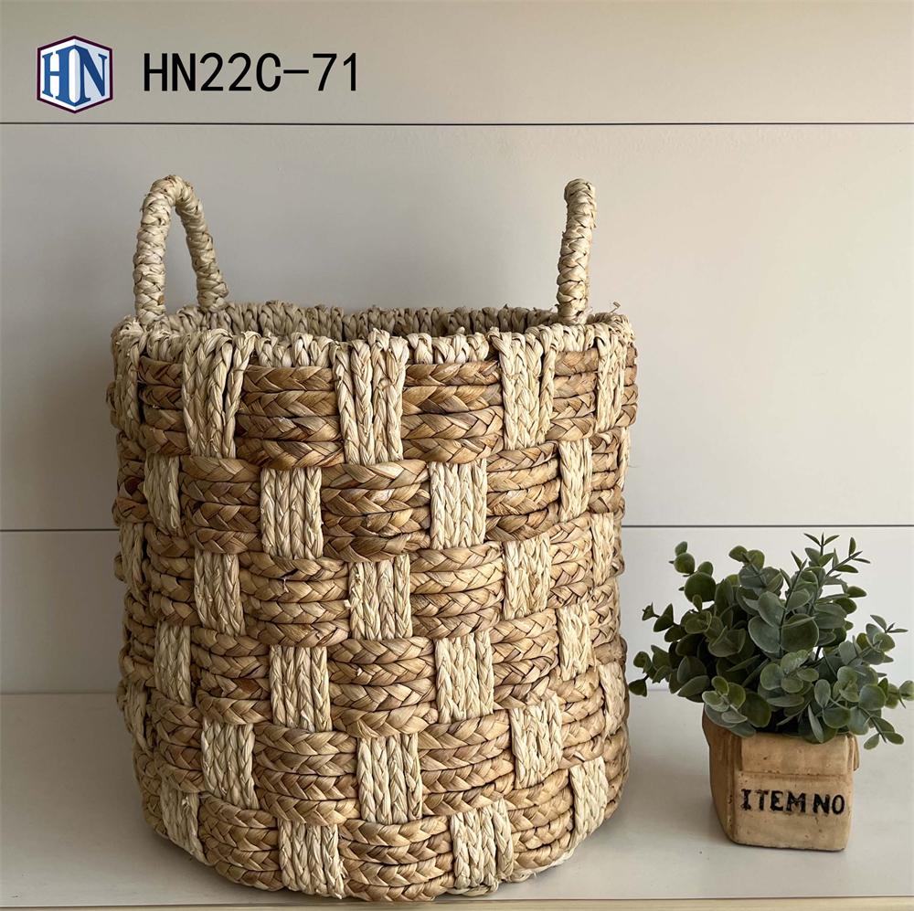 Seagrass basket