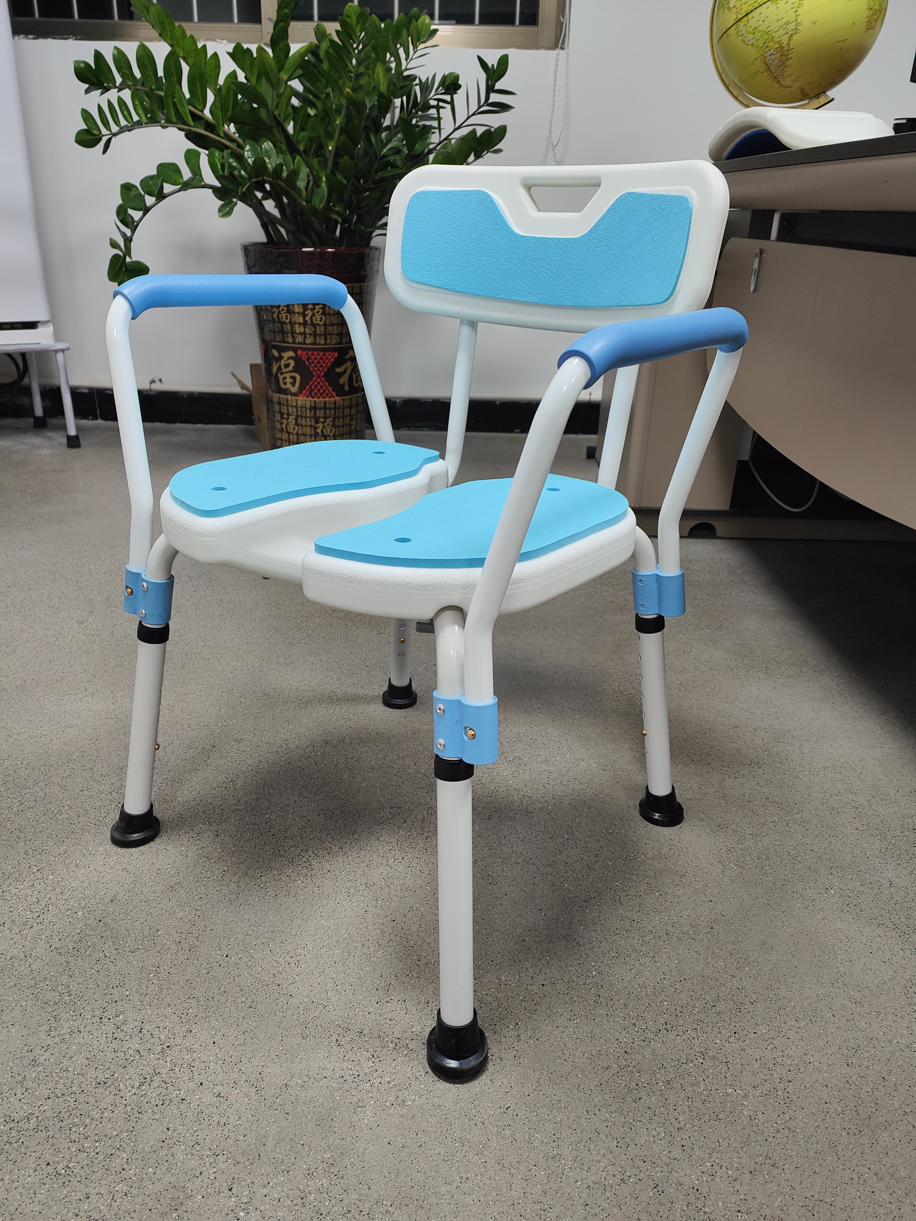 U shape shower chair with handle