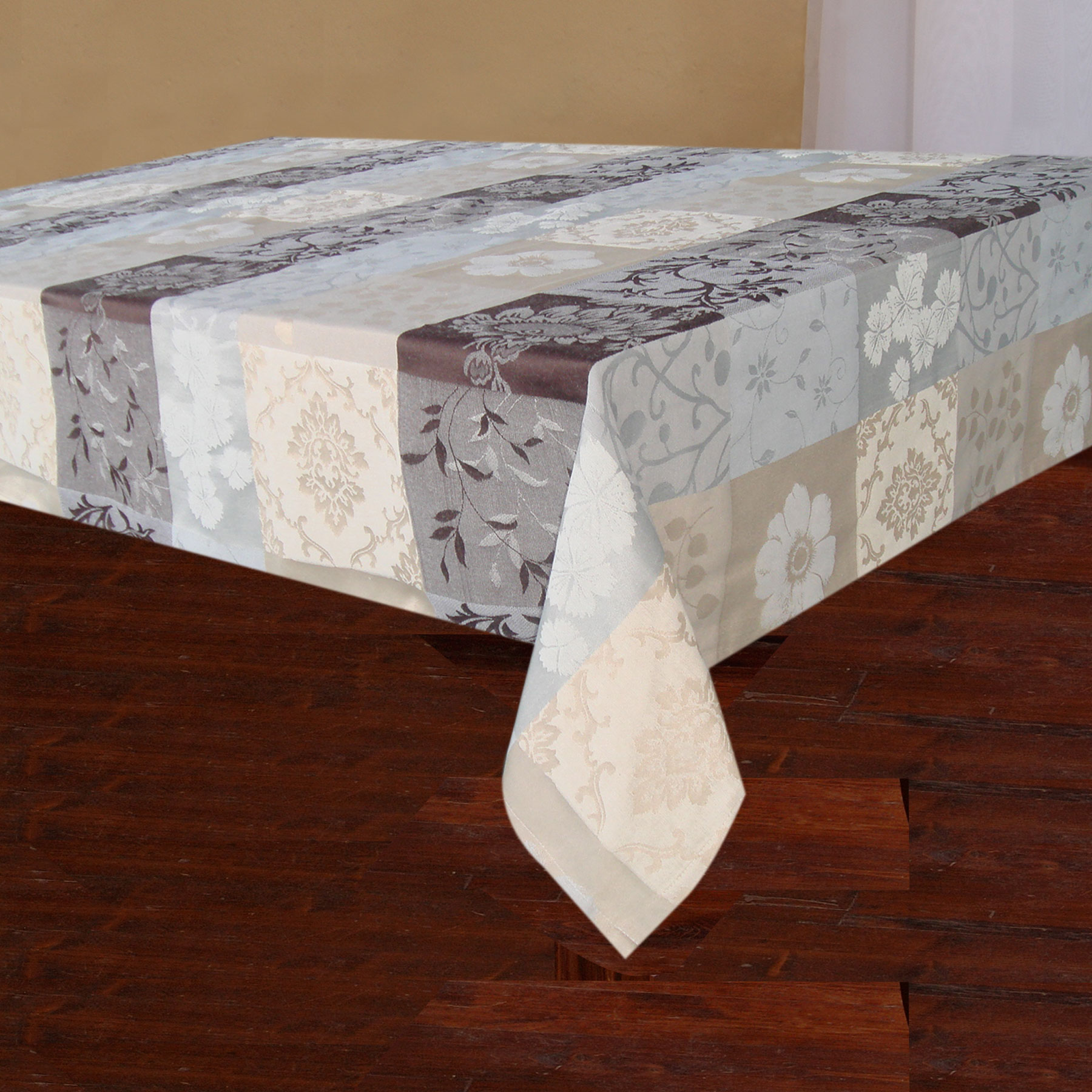 Polyester/Cotton Jacquard Tablecloth