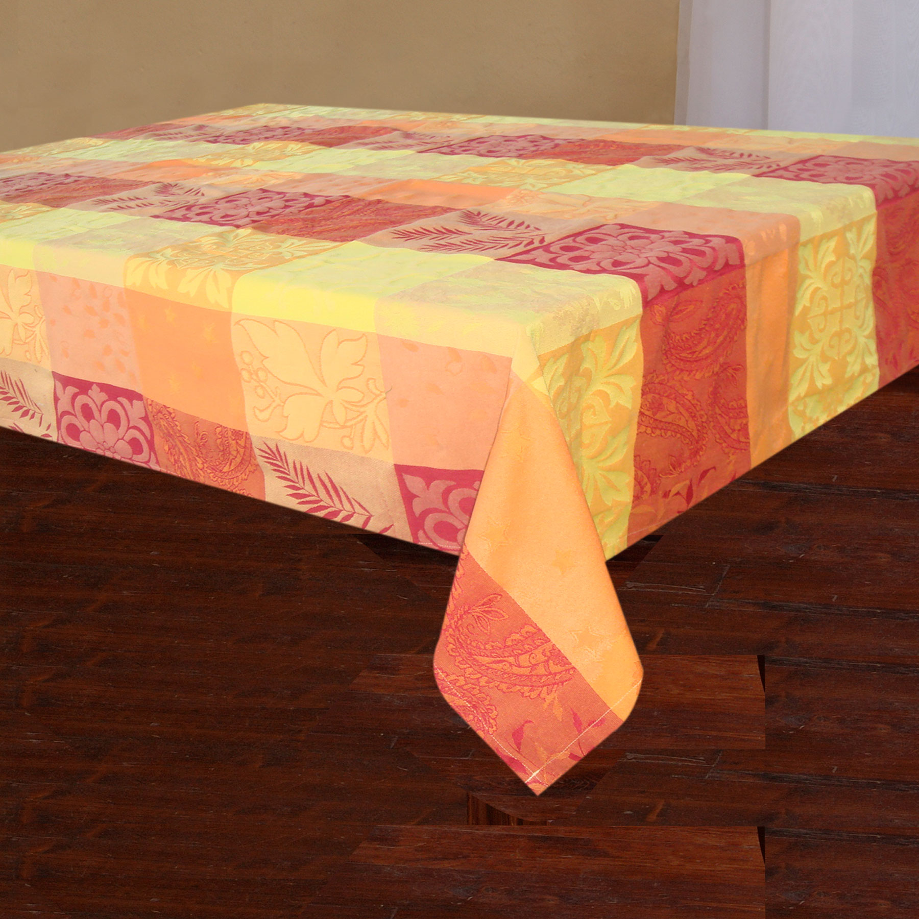 Poly-Cotton Jacquard Tablecloth