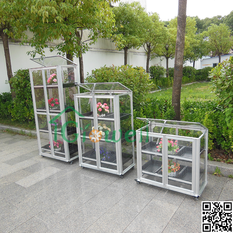 Balcony greenhouse