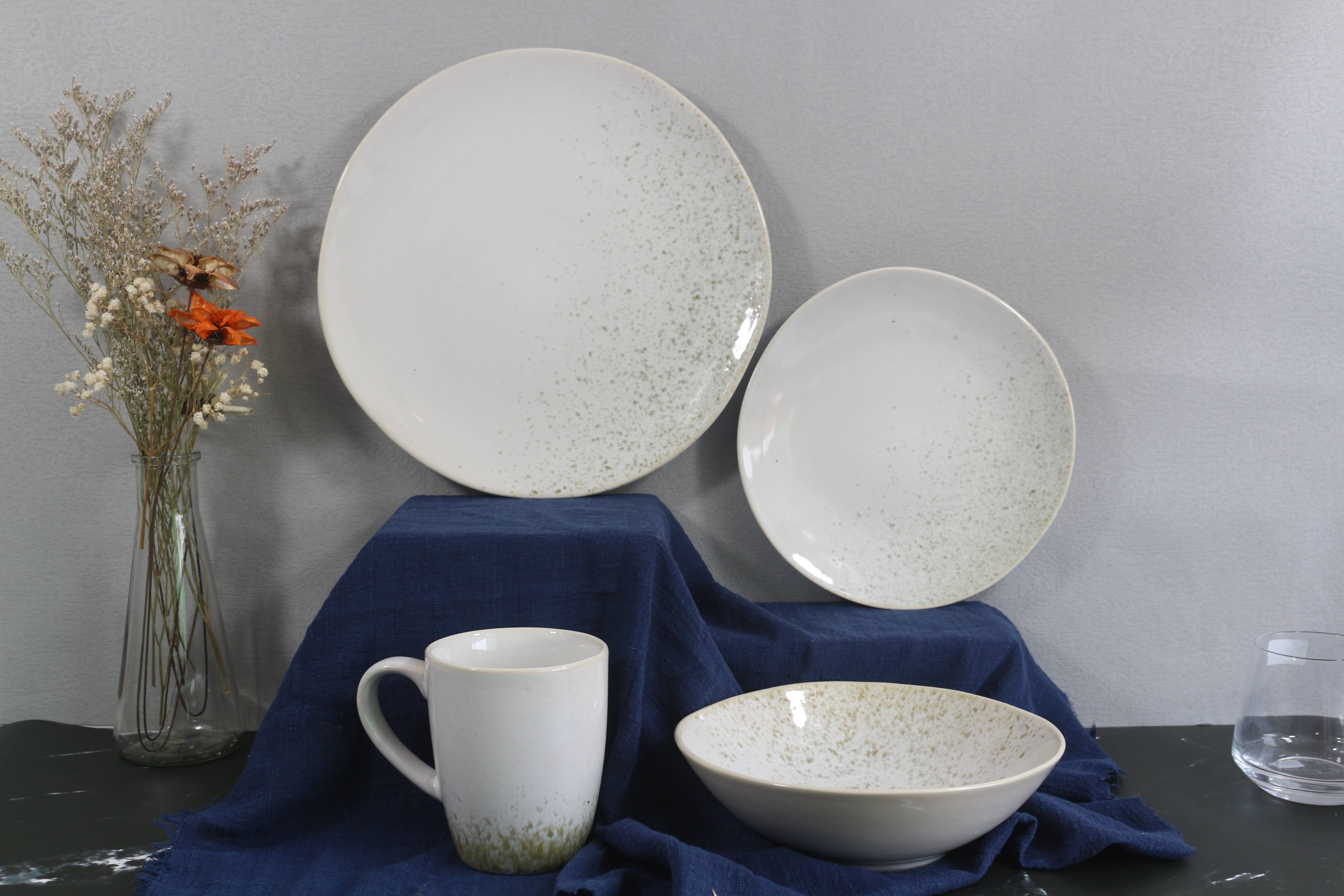 Hunan Legend Porcelain Industry CO.,Ltd – Square dinner set 4