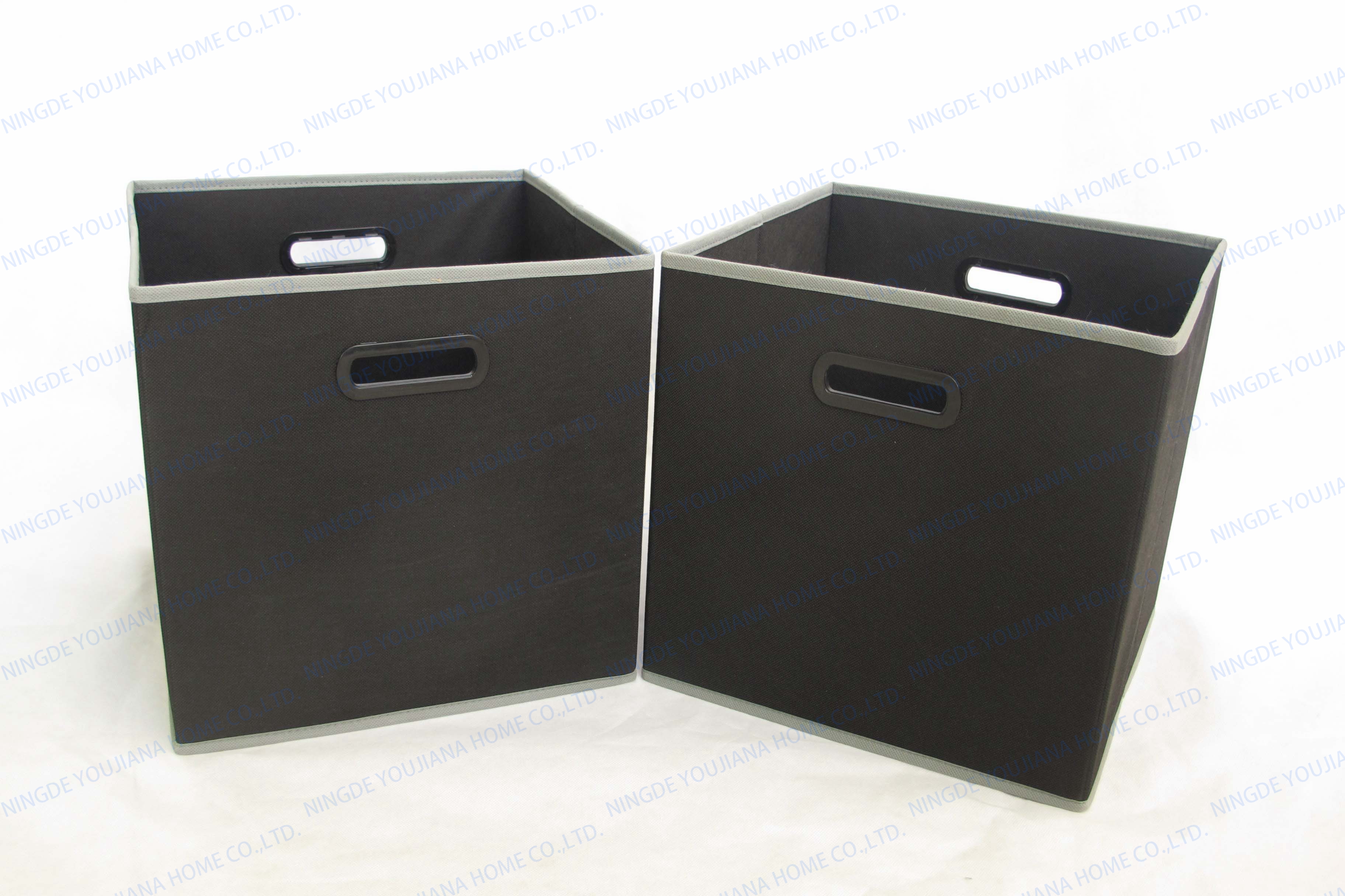 Nonwoven fabric storage box