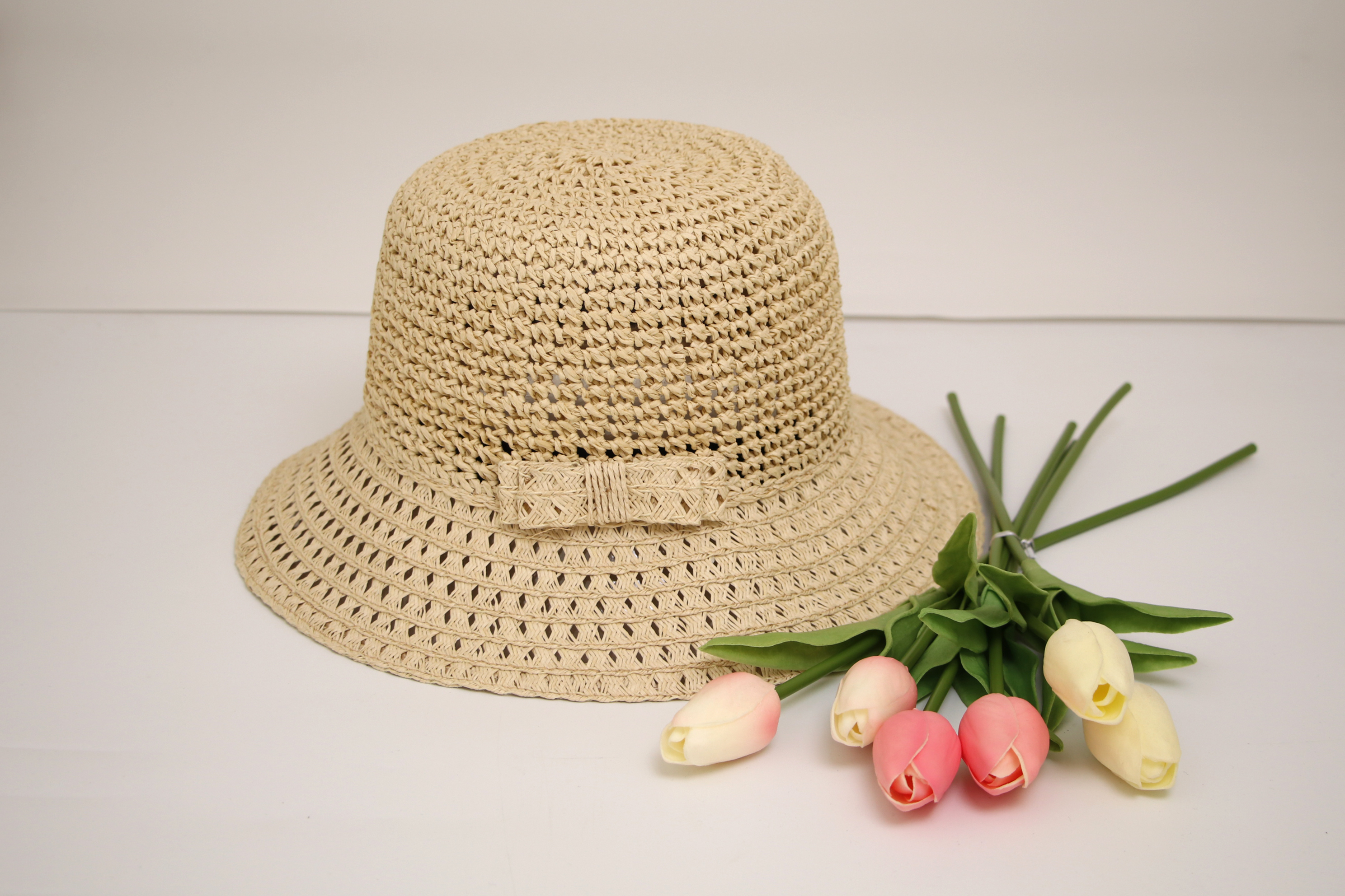 Paper crochet women hat