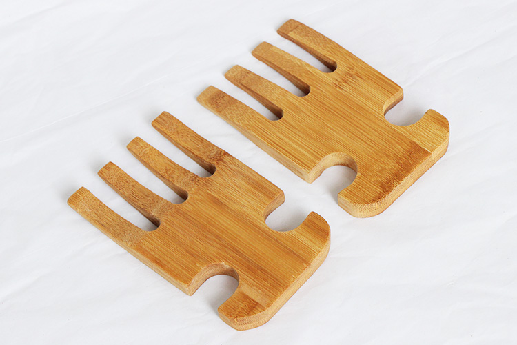 Bamboo salad hand